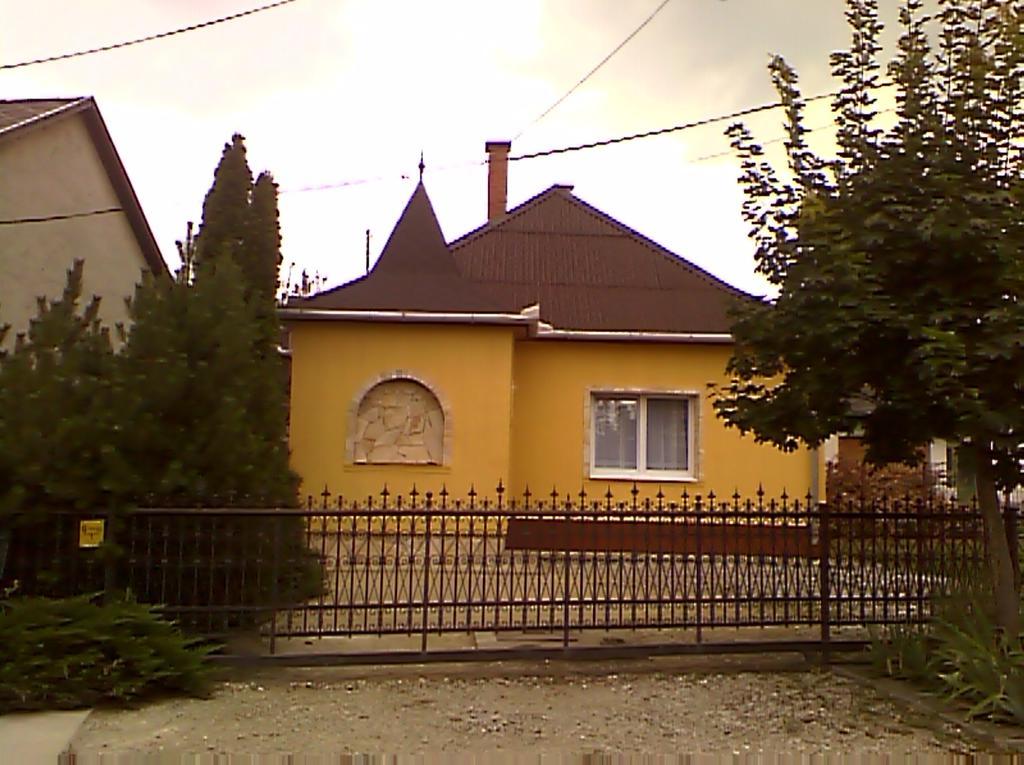 Apartman Sas 6 Apartment Hajduszoboszlo Bagian luar foto