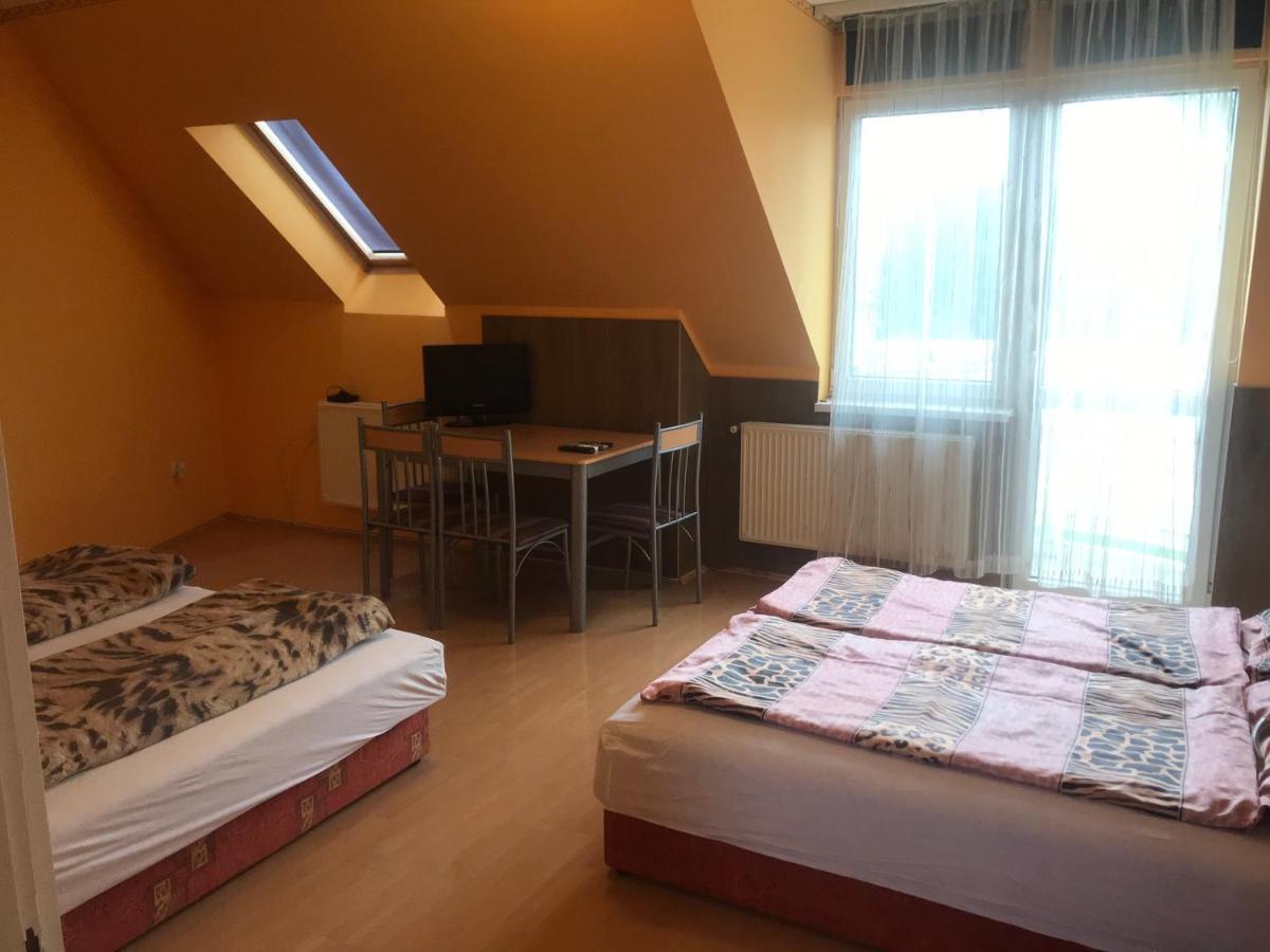 Apartman Sas 6 Apartment Hajduszoboszlo Bagian luar foto